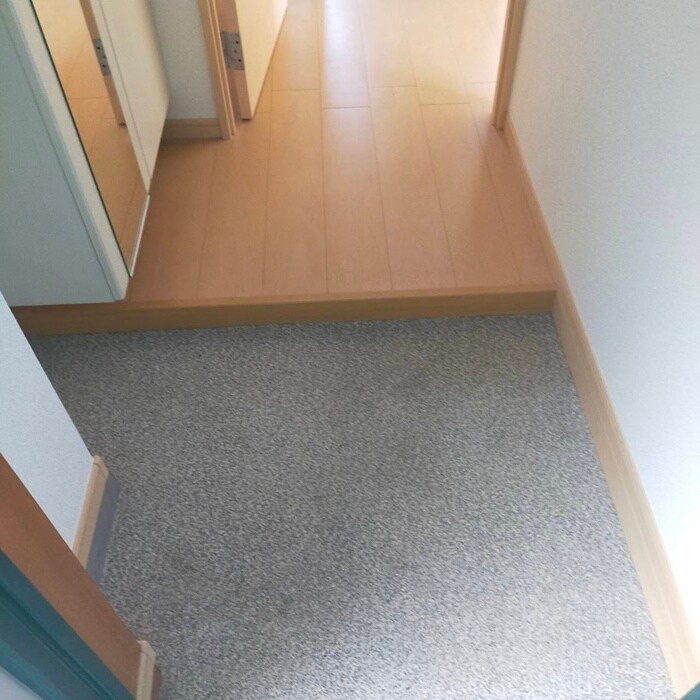 物件内観写真15　(玄関)