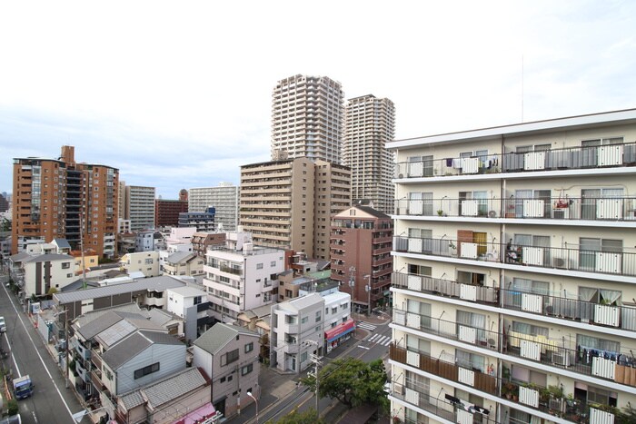 物件内観写真22　(室内からの展望)