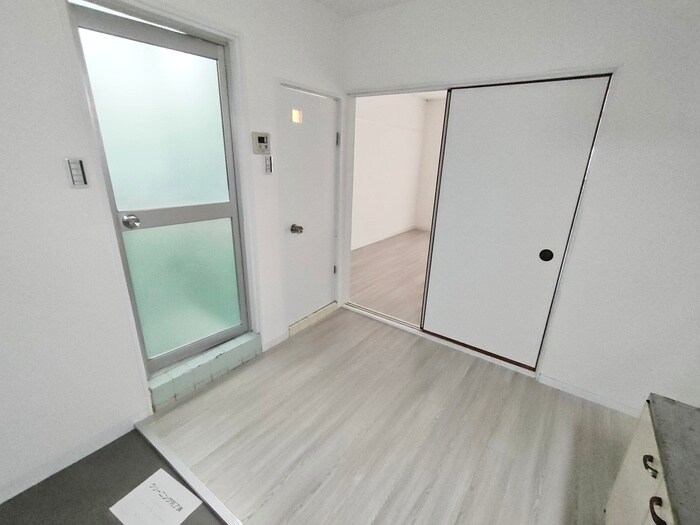 物件内観写真11　(居室)