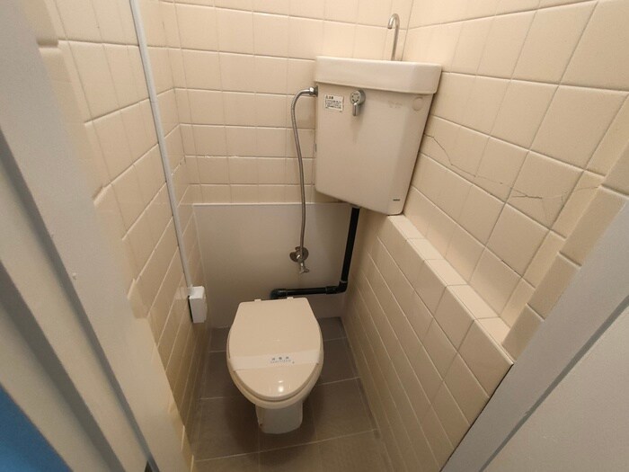 物件内観写真12　(トイレ)