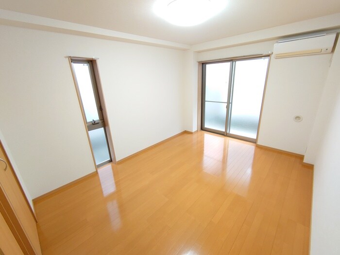 物件内観写真15　(居室)