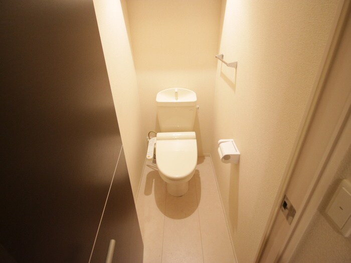 物件内観写真14　(トイレ)