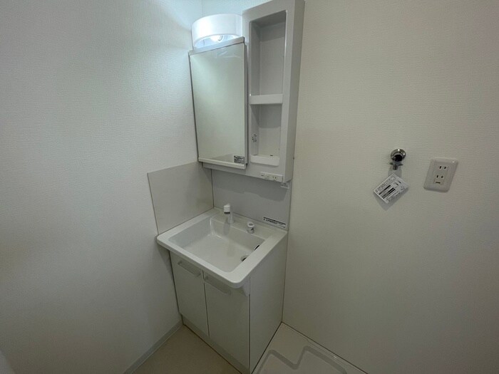 物件内観写真11　(洗面)
