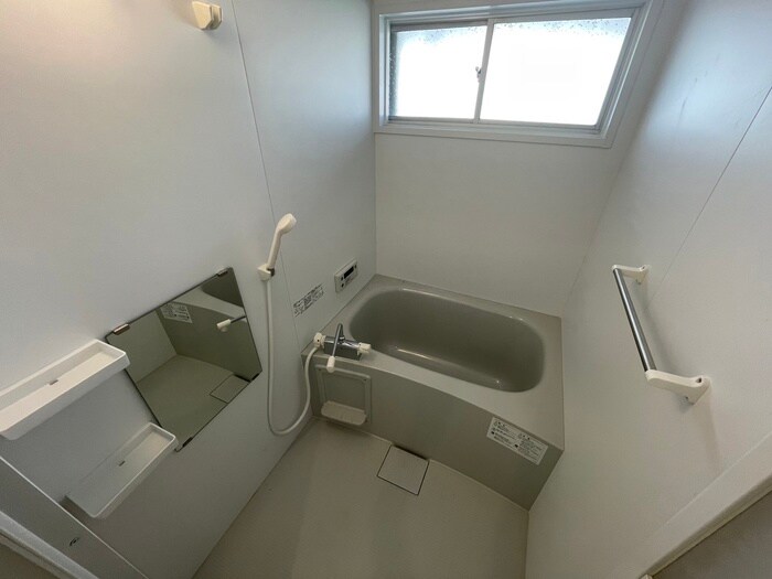 物件内観写真12　(バス／シャワールーム等)