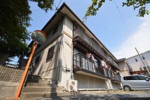朝日が丘ハイツE棟外観写真