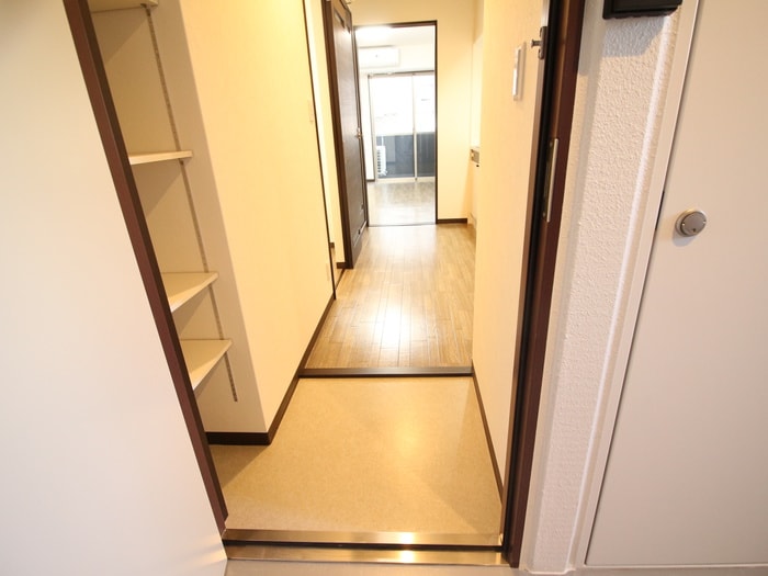 物件内観写真7　(廊下)