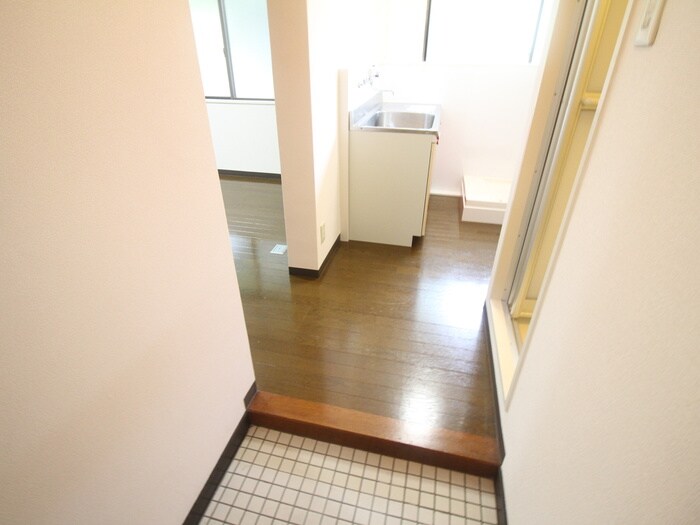 物件内観写真15　(玄関)