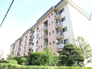 公社千里山田Ａ団地Ａ７棟(107)外観写真