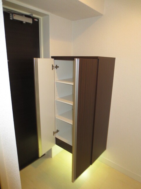 物件内観写真13　(靴箱)