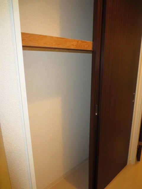 物件内観写真14　(収納)