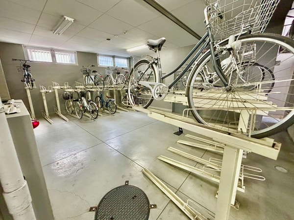 駐輪場