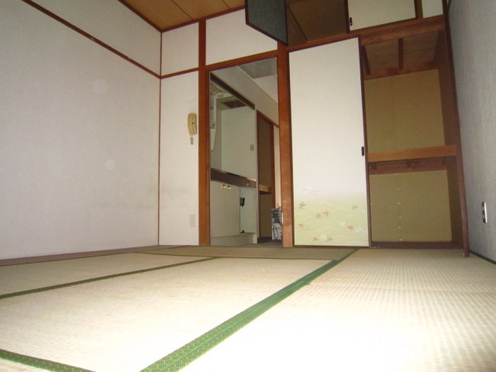 物件内観写真9　(居室)