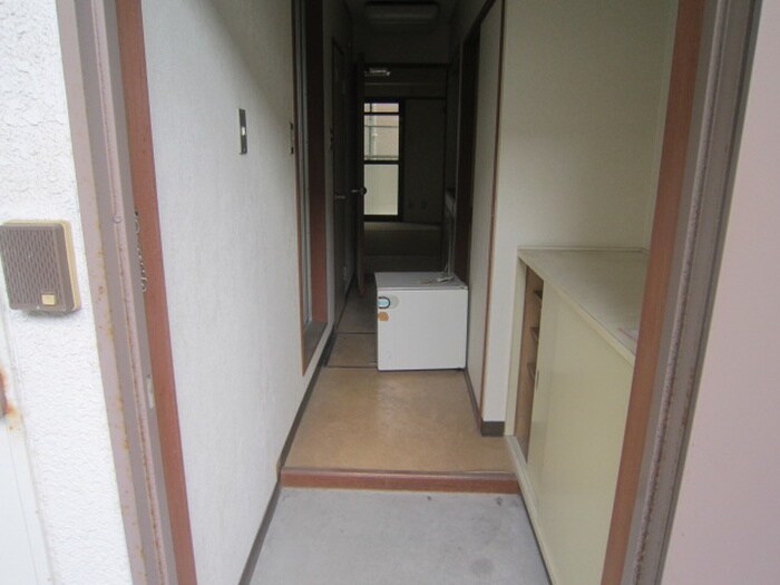 物件内観写真11　(廊下)