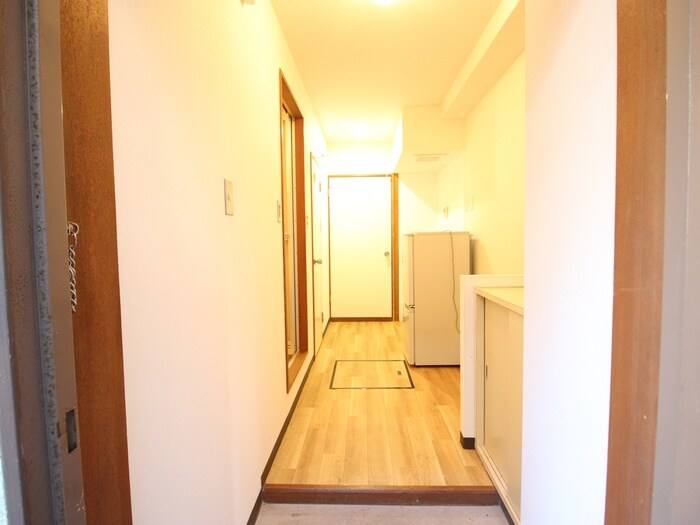 物件内観写真15　(廊下)