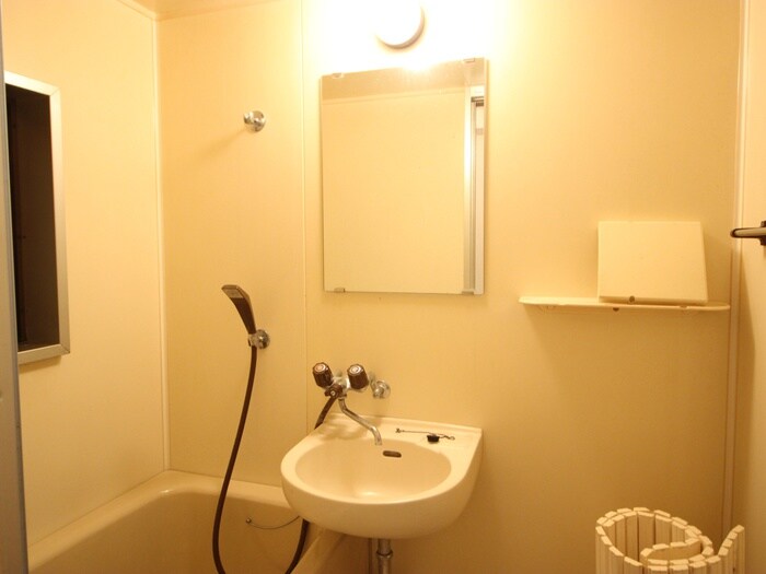 物件内観写真16　(洗面)