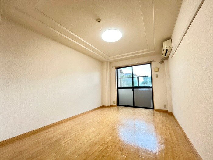 物件内観写真10　(居室)