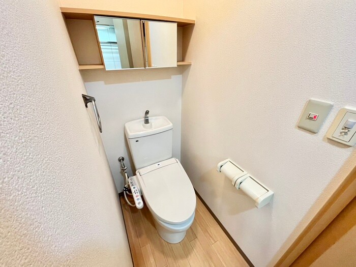 物件内観写真11　(トイレ)