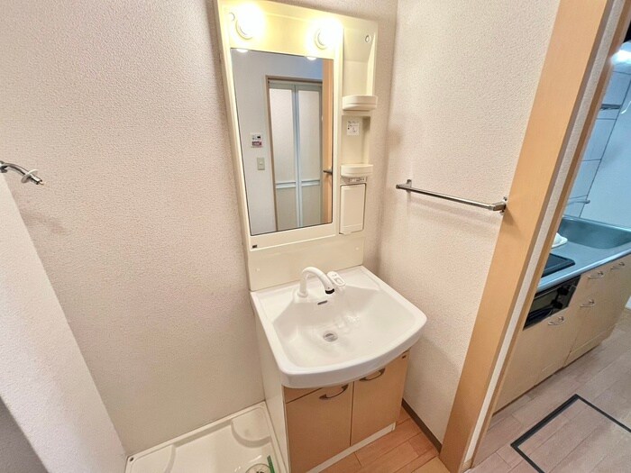 物件内観写真12　(洗面)