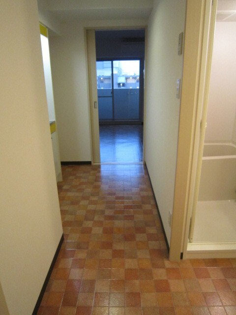 物件内観写真15　(廊下)