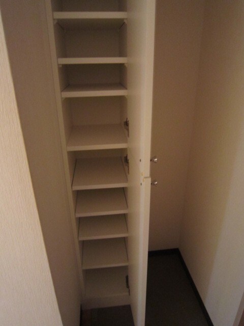 物件内観写真16　(靴箱)
