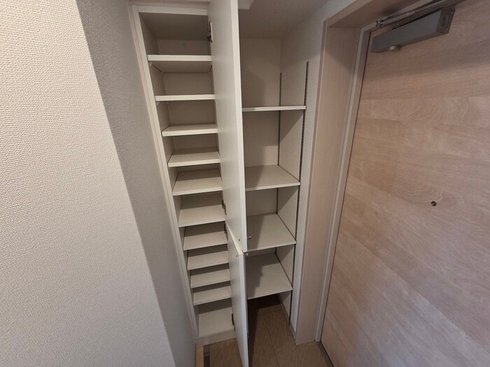 物件内観写真17　(靴箱)