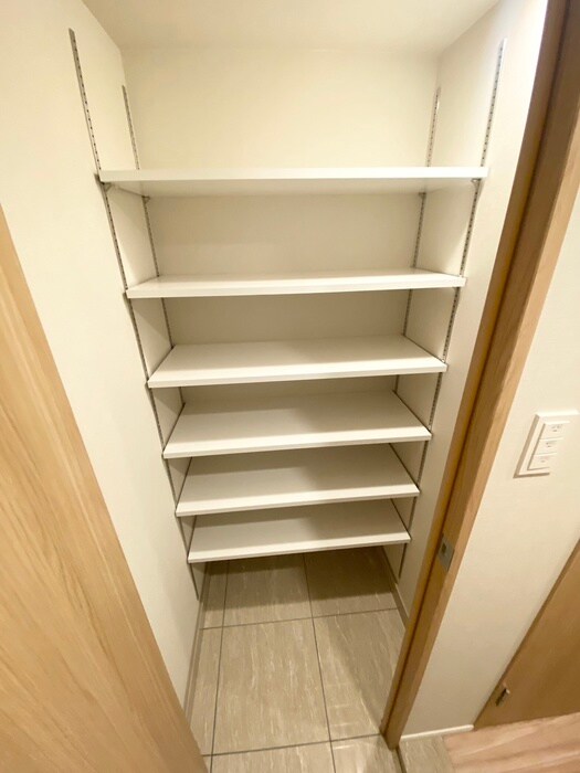 物件内観写真8　(靴箱)