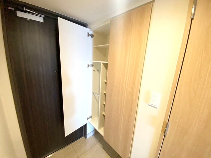 物件内観写真8　(靴箱)