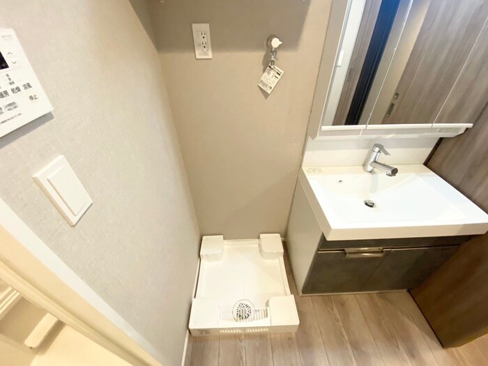 物件内観写真9　(洗濯機置場)