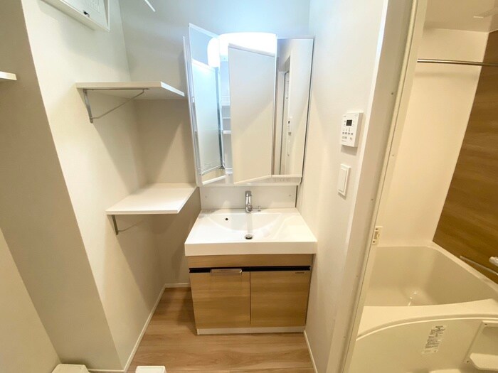 物件内観写真12　(洗面)