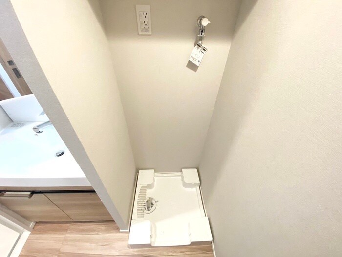 物件内観写真14　(洗濯機置場)