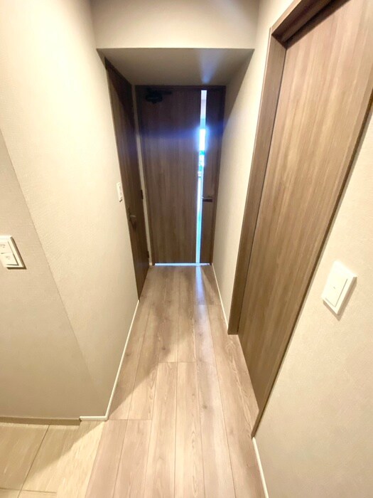 物件内観写真16　(廊下)