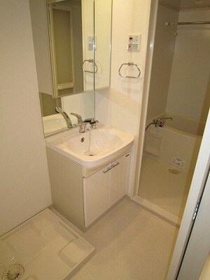 物件内観写真11　(洗面)