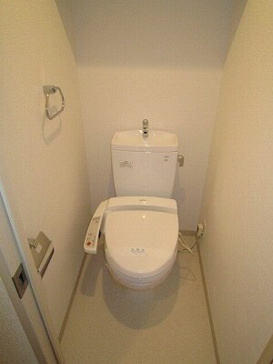 物件内観写真12　(トイレ)