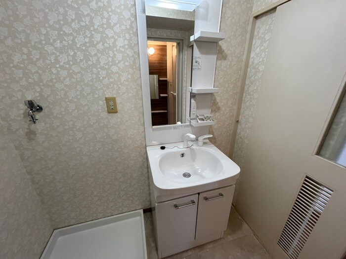 物件内観写真10　(洗面)