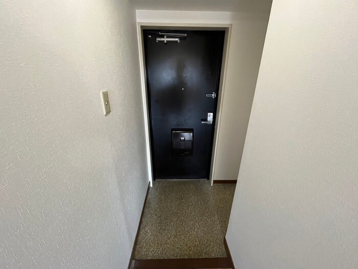 物件内観写真14　(玄関)