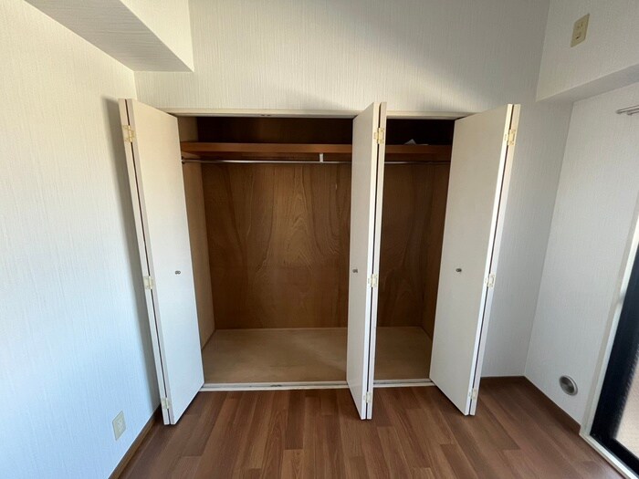 物件内観写真15　(収納)