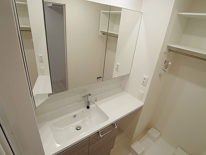 物件内観写真10　(洗面)