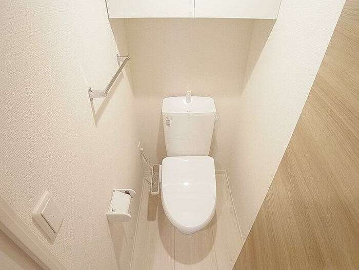 物件内観写真11　(トイレ)