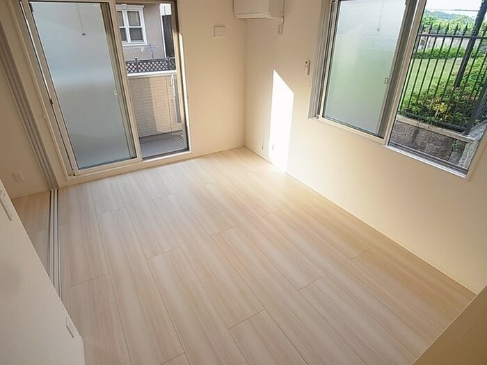 物件内観写真16　(居室)