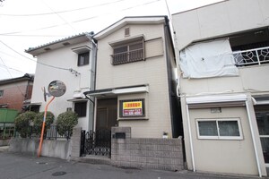 ロッキー外観写真