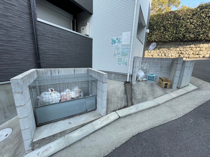 物件外観写真4　(建物設備)