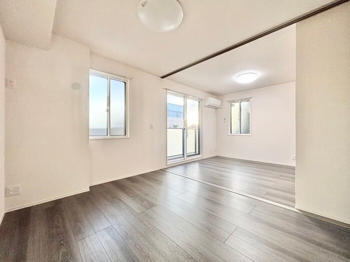 物件内観写真8　(居室)