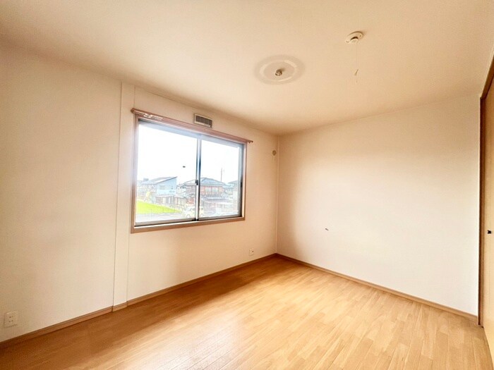 物件内観写真9　(居室)