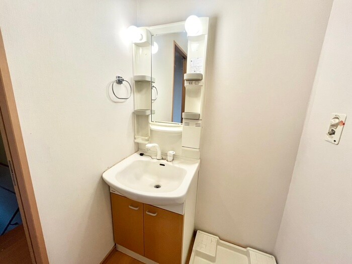 物件内観写真13　(洗面)