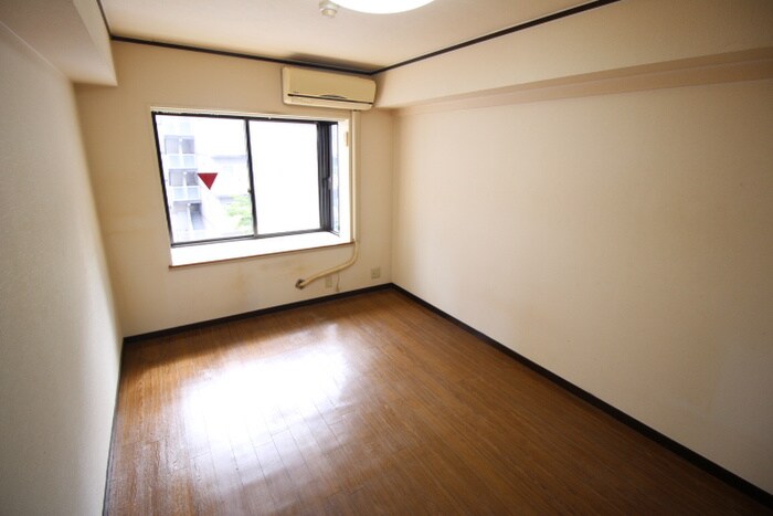 物件内観写真5　(居室)