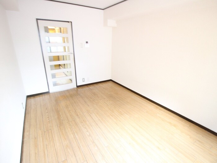 物件内観写真6　(居室)