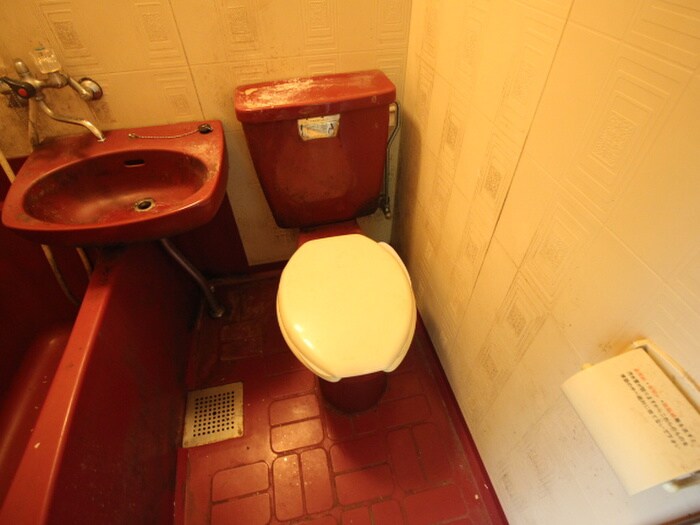 物件内観写真8　(トイレ)