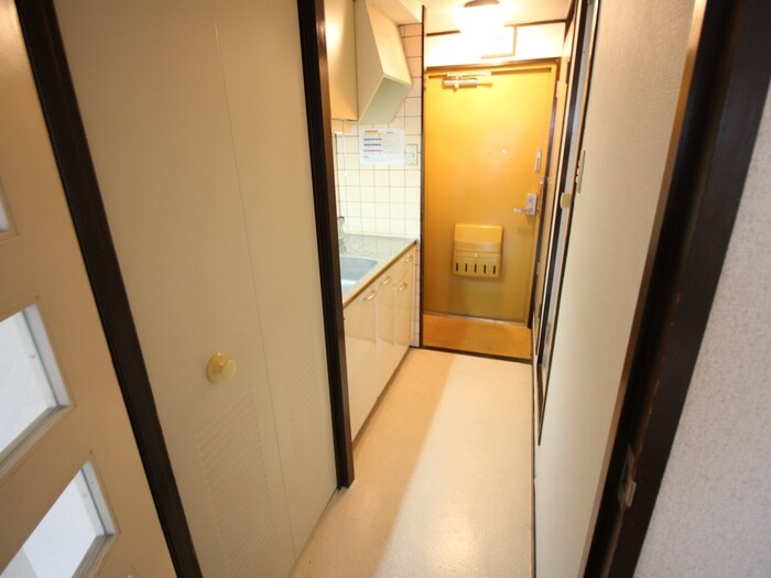 物件内観写真12　(室内からの展望)