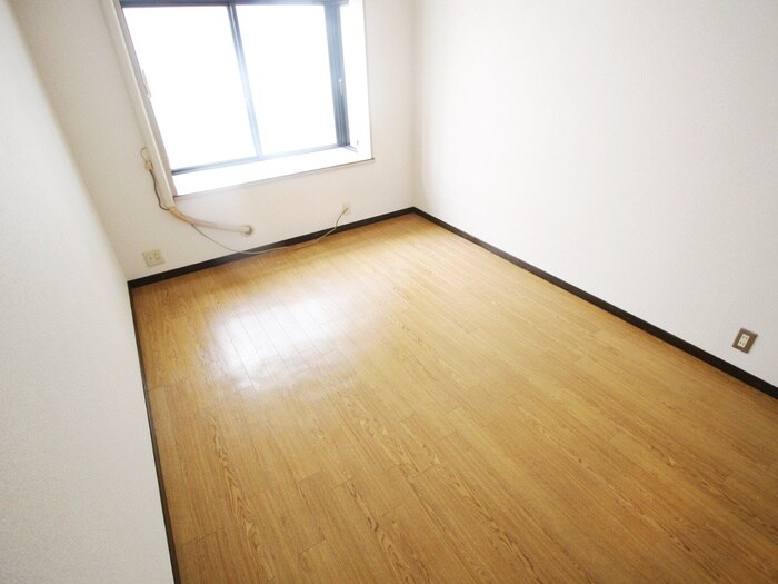 物件内観写真14　(居室)