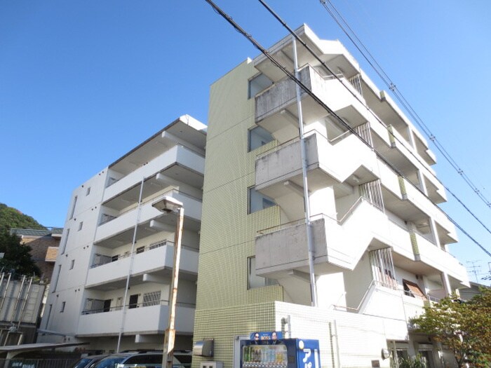 物件外観写真2　(駐車場)